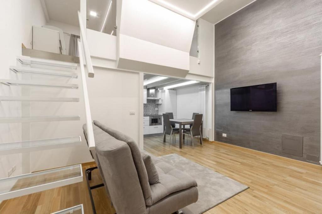 Meraviglioso Loft A Milano: Bagian luar foto