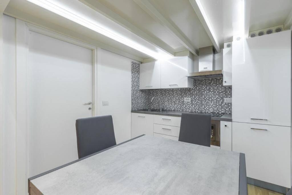 Meraviglioso Loft A Milano: Bagian luar foto